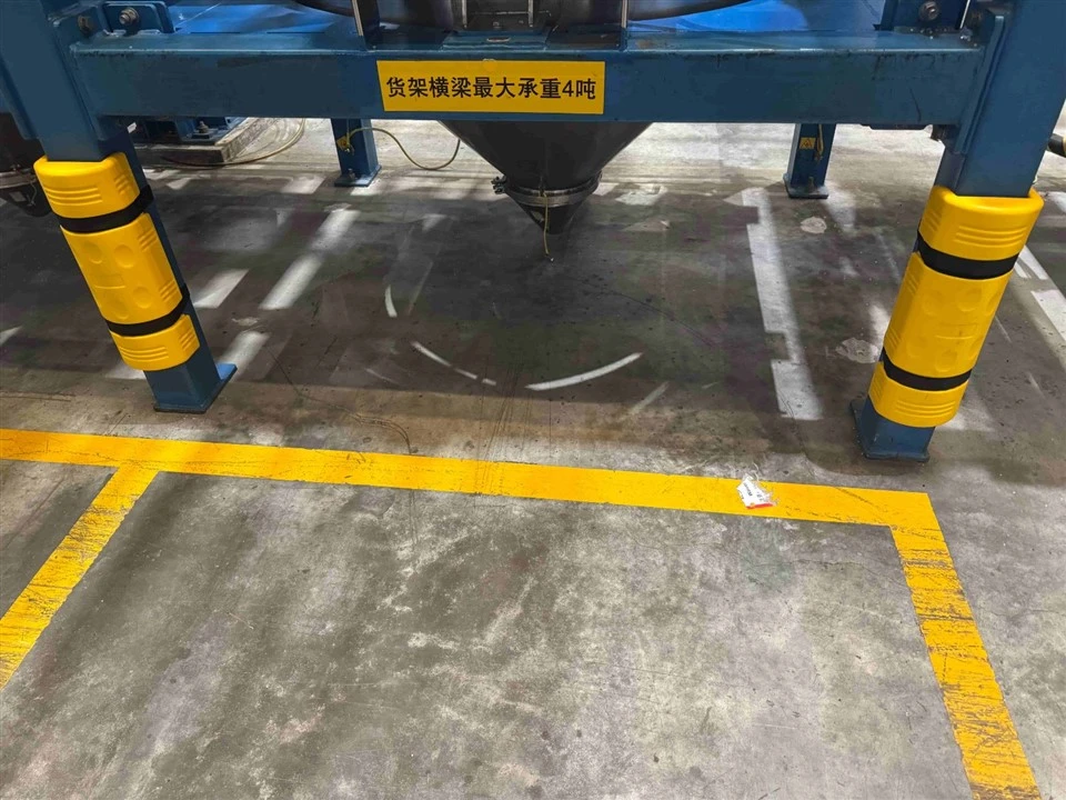 Flexible Shelf Corner Protectors angle 4