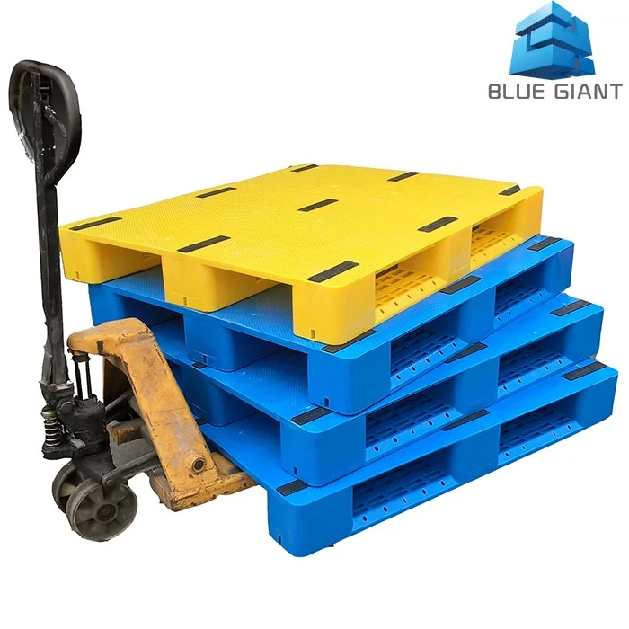 Heavy-Duty Flat Pallet angle 3