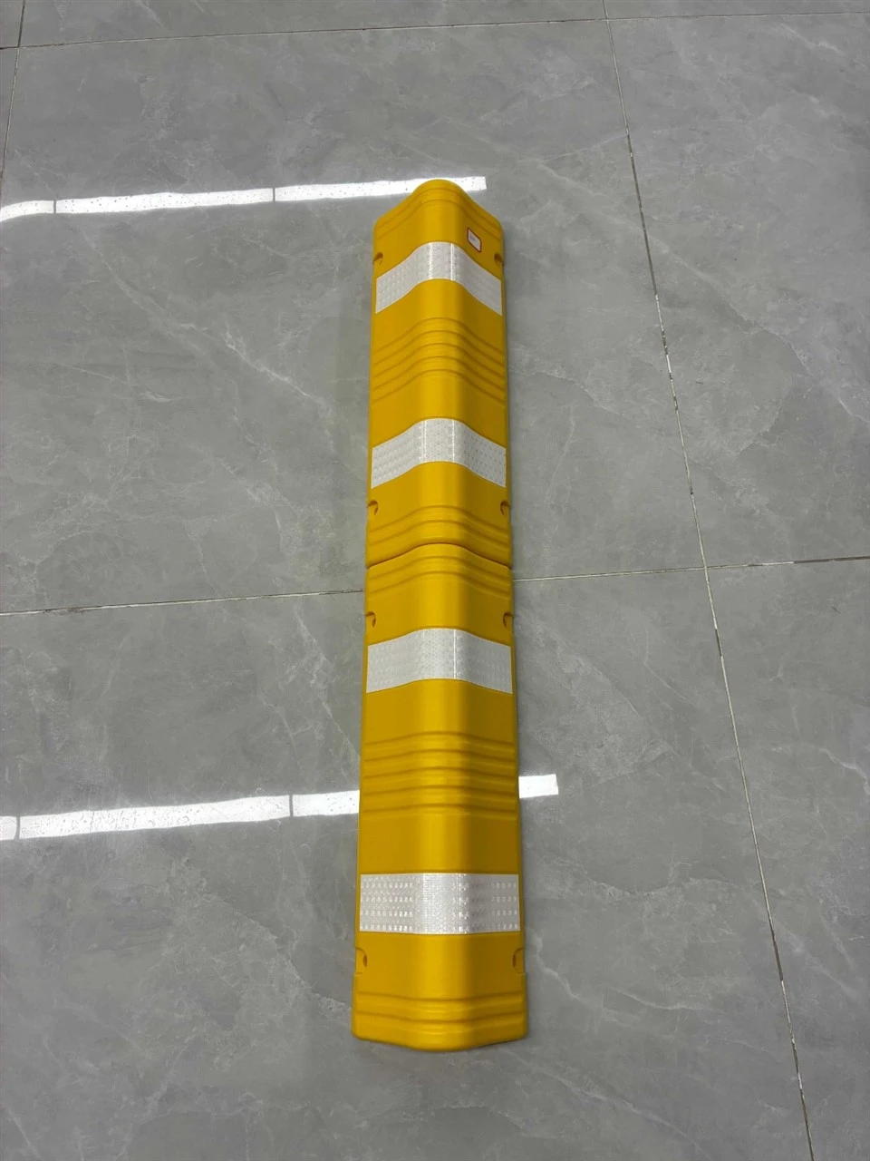 Impact-Resistant Corner Protector angle 2