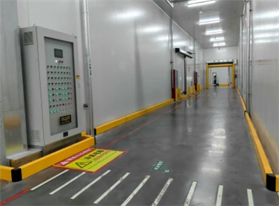 Plastic Ground Fence For Warehouse Safety, Forklift Impact Protection Barrier For Industrial Facilities angle 3