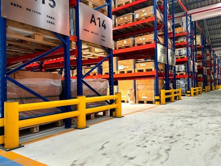 Plastic Safety Barriers angle 3