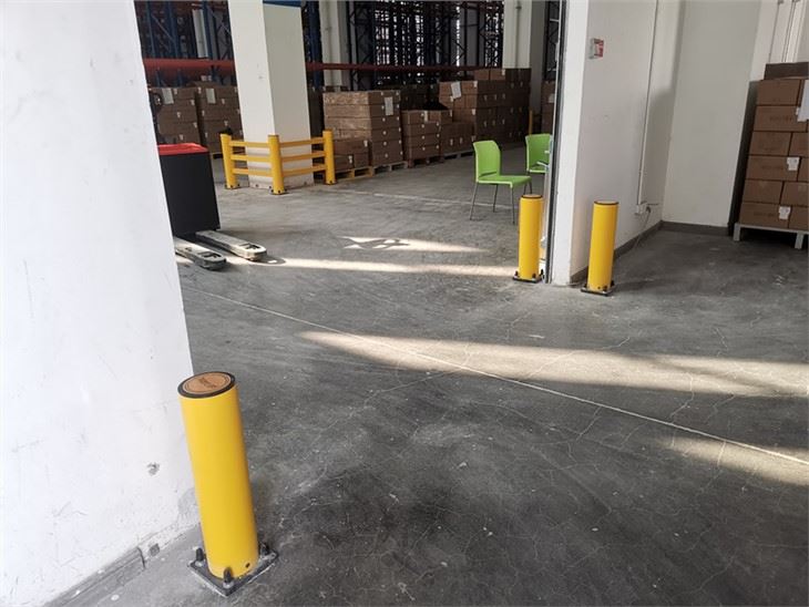 Plastic Safety Bollards angle 4