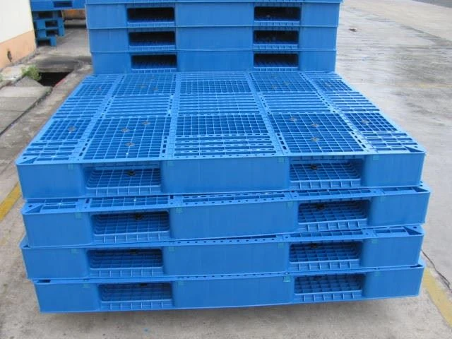 Racking Plastic Pallets angle 3